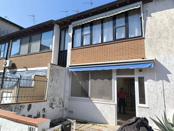 appartamento in vendita a Comacchio in zona Porto Garibaldi