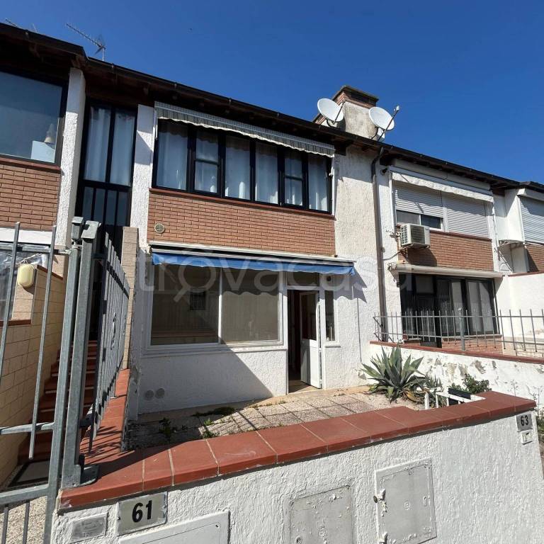 appartamento in vendita a Comacchio in zona Porto Garibaldi