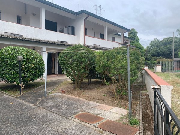 casa indipendente in vendita a Comacchio in zona Lido delle Nazioni