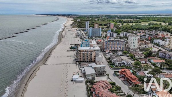 casa indipendente in vendita a Comacchio in zona Lido degli Scacchi