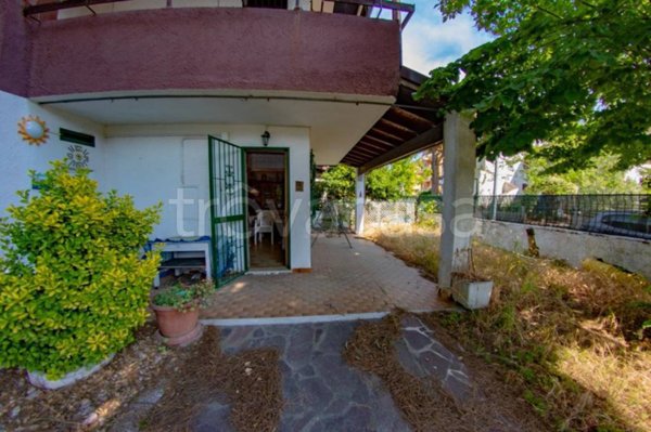 casa indipendente in vendita a Comacchio in zona Lido degli Scacchi