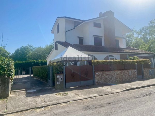 casa indipendente in vendita a Comacchio in zona Lido di Pomposa