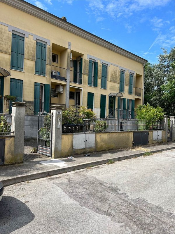 appartamento in vendita a Comacchio in zona Porto Garibaldi