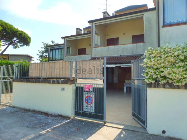 casa indipendente in vendita a Comacchio in zona Lido di Pomposa