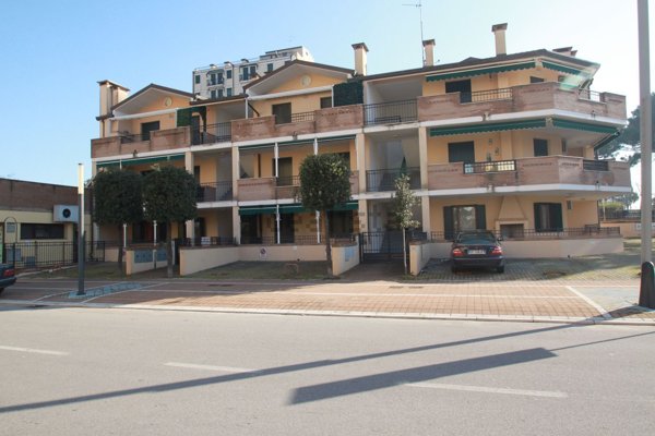 appartamento in vendita a Comacchio in zona Lido degli Scacchi