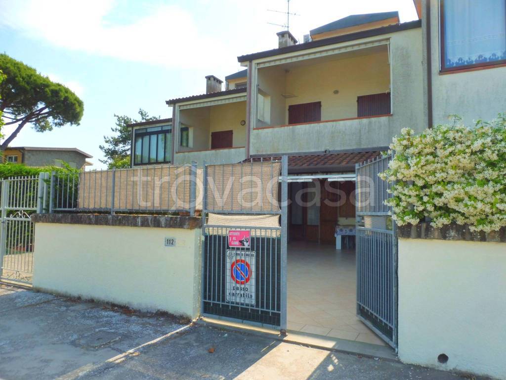 casa indipendente in vendita a Comacchio in zona Lido di Pomposa
