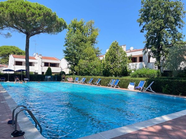casa indipendente in vendita a Comacchio in zona Lido di Spina