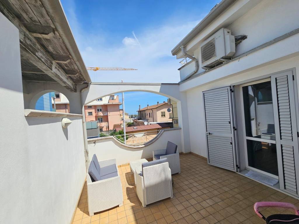 appartamento in vendita a Comacchio in zona Porto Garibaldi