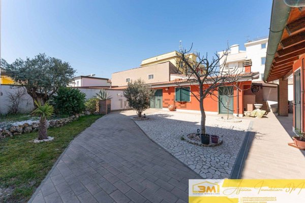 casa indipendente in vendita a Comacchio in zona Porto Garibaldi