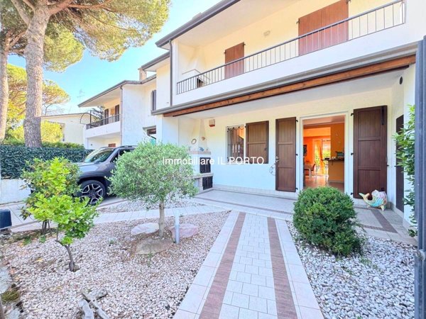 casa indipendente in vendita a Comacchio in zona Lido degli Estensi