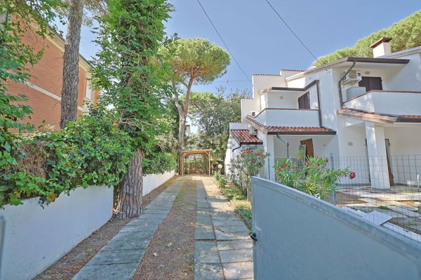 casa indipendente in vendita a Comacchio in zona Lido di Spina