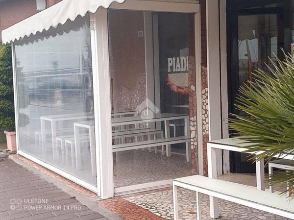 negozio in vendita a Comacchio in zona Porto Garibaldi