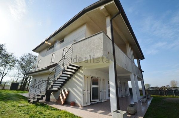 casa indipendente in vendita a Comacchio in zona Lido delle Nazioni