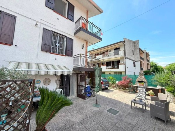casa indipendente in vendita a Comacchio in zona Lido delle Nazioni