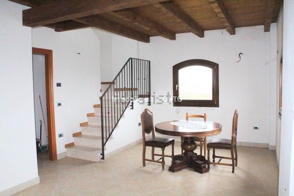 appartamento in vendita a Comacchio in zona Volania