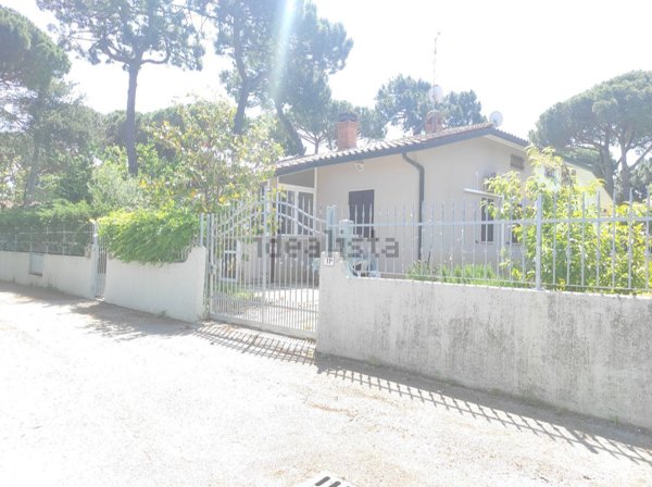 casa indipendente in vendita a Comacchio in zona Lido delle Nazioni