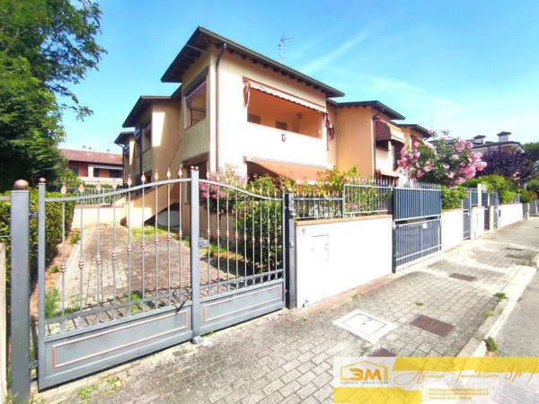 casa indipendente in vendita a Comacchio in zona Lido degli Scacchi