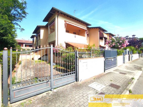 casa indipendente in vendita a Comacchio in zona Lido degli Scacchi