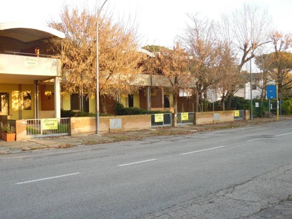 casa indipendente in vendita a Comacchio in zona Lido di Spina