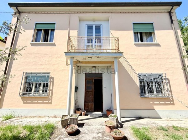 casa indipendente in vendita a Comacchio in zona San Giuseppe