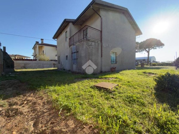 appartamento in vendita a Comacchio in zona Lido degli Estensi