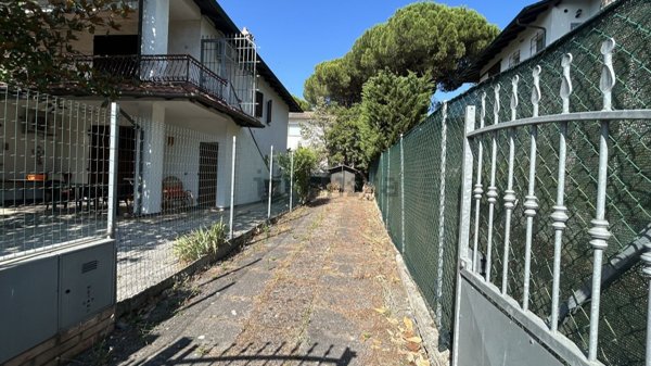 casa indipendente in vendita a Comacchio in zona Lido di Spina