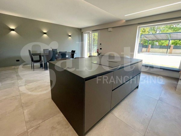 casa indipendente in vendita a Comacchio in zona San Giuseppe