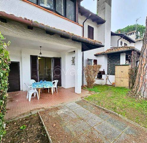 casa indipendente in vendita a Comacchio in zona Lido delle Nazioni