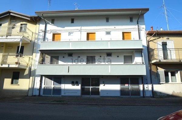 appartamento in vendita a Comacchio in zona Porto Garibaldi