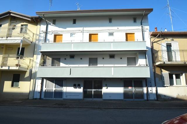 appartamento in vendita a Comacchio in zona Porto Garibaldi