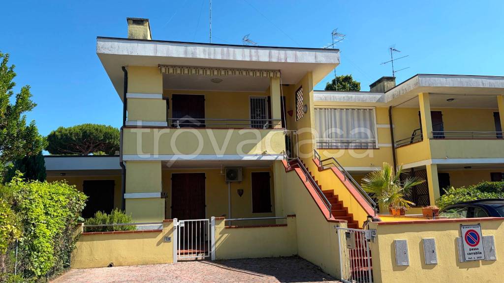 casa indipendente in vendita a Comacchio in zona Lido delle Nazioni