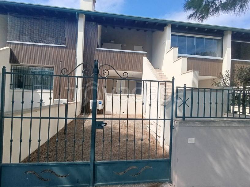 casa indipendente in vendita a Comacchio in zona Lido delle Nazioni