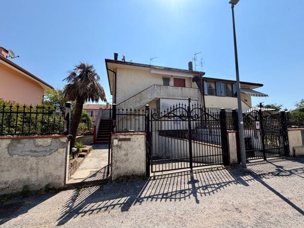 casa indipendente in vendita a Comacchio in zona San Giuseppe