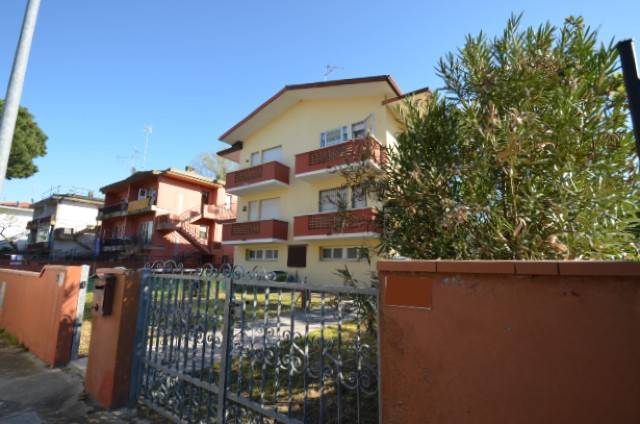 appartamento in vendita a Comacchio in zona Lido degli Scacchi