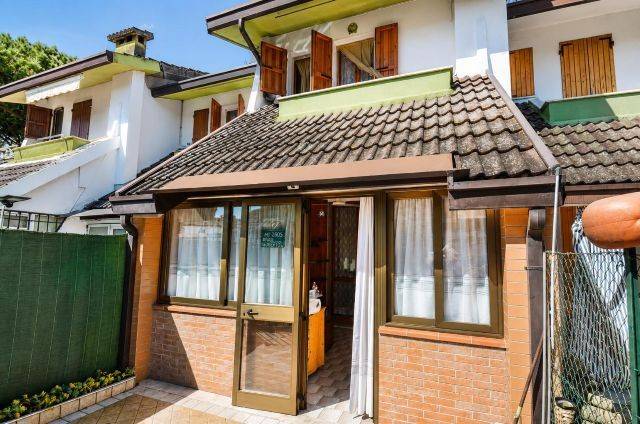 casa indipendente in vendita a Comacchio in zona Lido degli Scacchi
