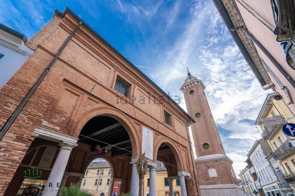negozio in vendita a Comacchio