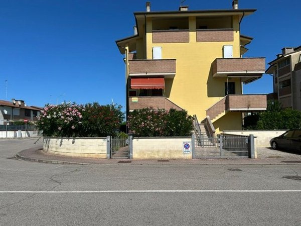 appartamento in vendita a Comacchio in zona Porto Garibaldi