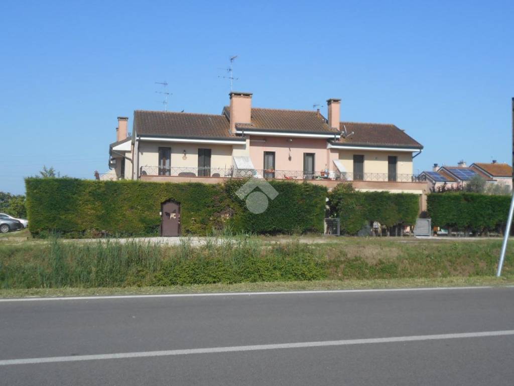 casa indipendente in vendita a Comacchio