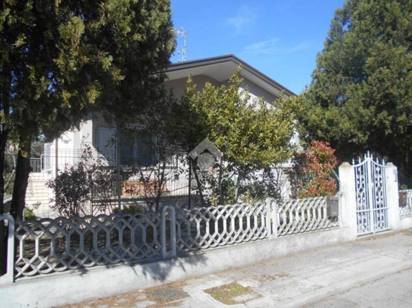casa indipendente in vendita a Comacchio in zona San Giuseppe