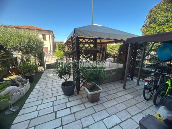 casa indipendente in vendita a Comacchio in zona San Giuseppe