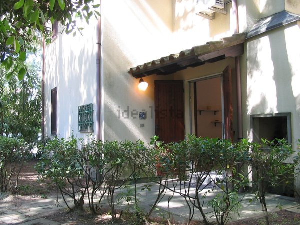 casa indipendente in vendita a Comacchio in zona Lido di Spina