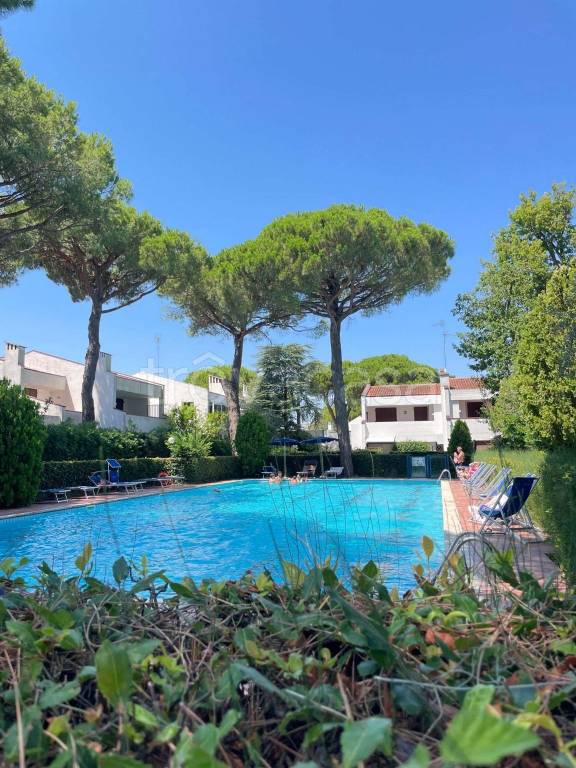 casa indipendente in vendita a Comacchio in zona Lido degli Estensi