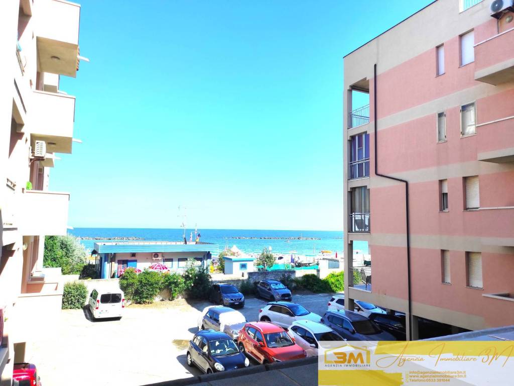 appartamento in vendita a Comacchio in zona Lido degli Scacchi