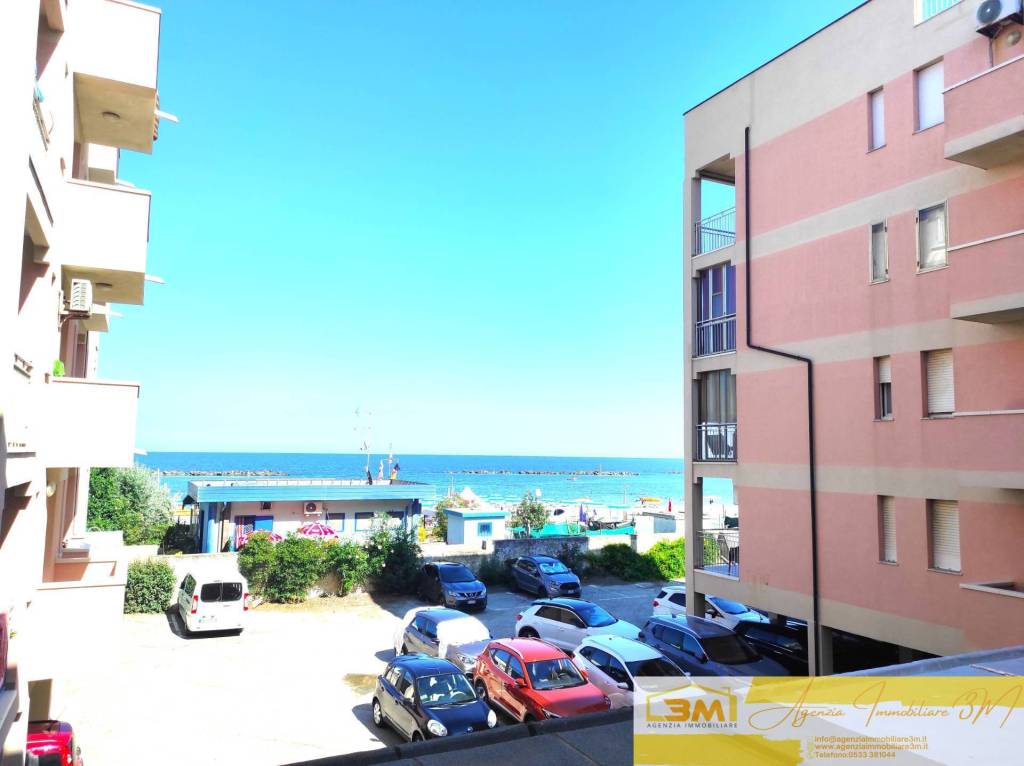 appartamento in vendita a Comacchio in zona Lido degli Scacchi