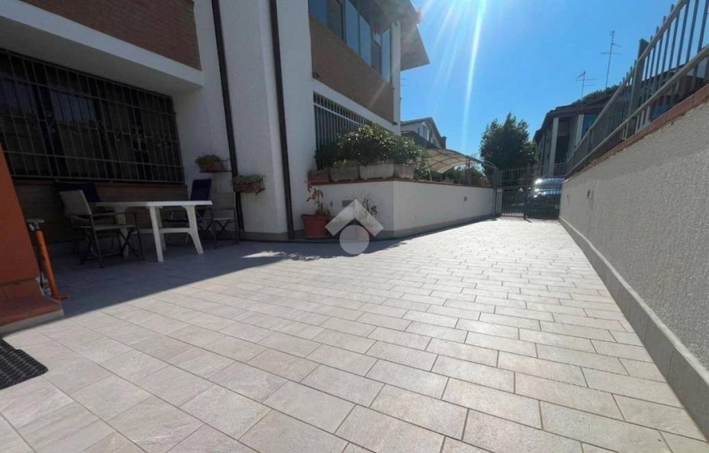 casa indipendente in vendita a Comacchio in zona Lido degli Estensi