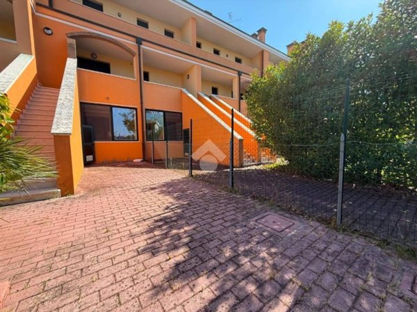 appartamento in vendita a Comacchio in zona Lido degli Estensi