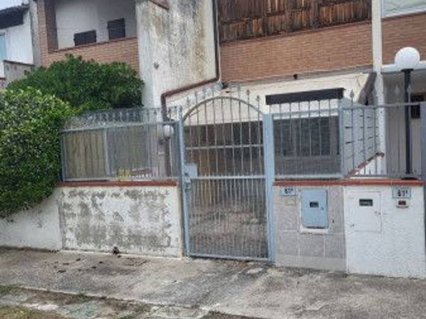 appartamento in vendita a Comacchio in zona Lido delle Nazioni
