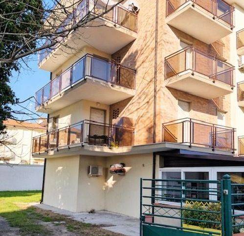 appartamento in vendita a Comacchio in zona Lido delle Nazioni