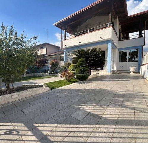 casa indipendente in vendita a Comacchio in zona Lido delle Nazioni