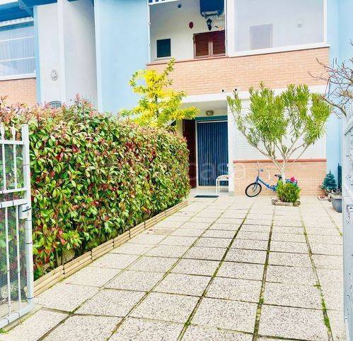 casa indipendente in vendita a Comacchio in zona Lido di Volano
